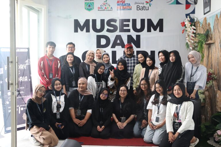 HIMASOS Hadirkan Refleksi Kehidupan lewat Pameran “History of Euforia”
